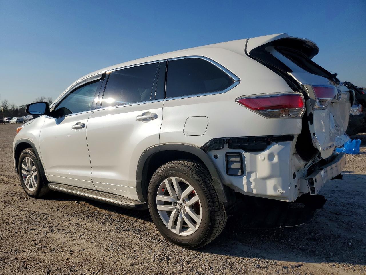 2015 Toyota Highlander Le - zdjęcie 2