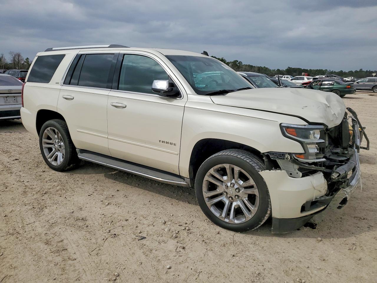 2015 Chevrolet Tahoe C1500 Ltz - zdjęcie 4