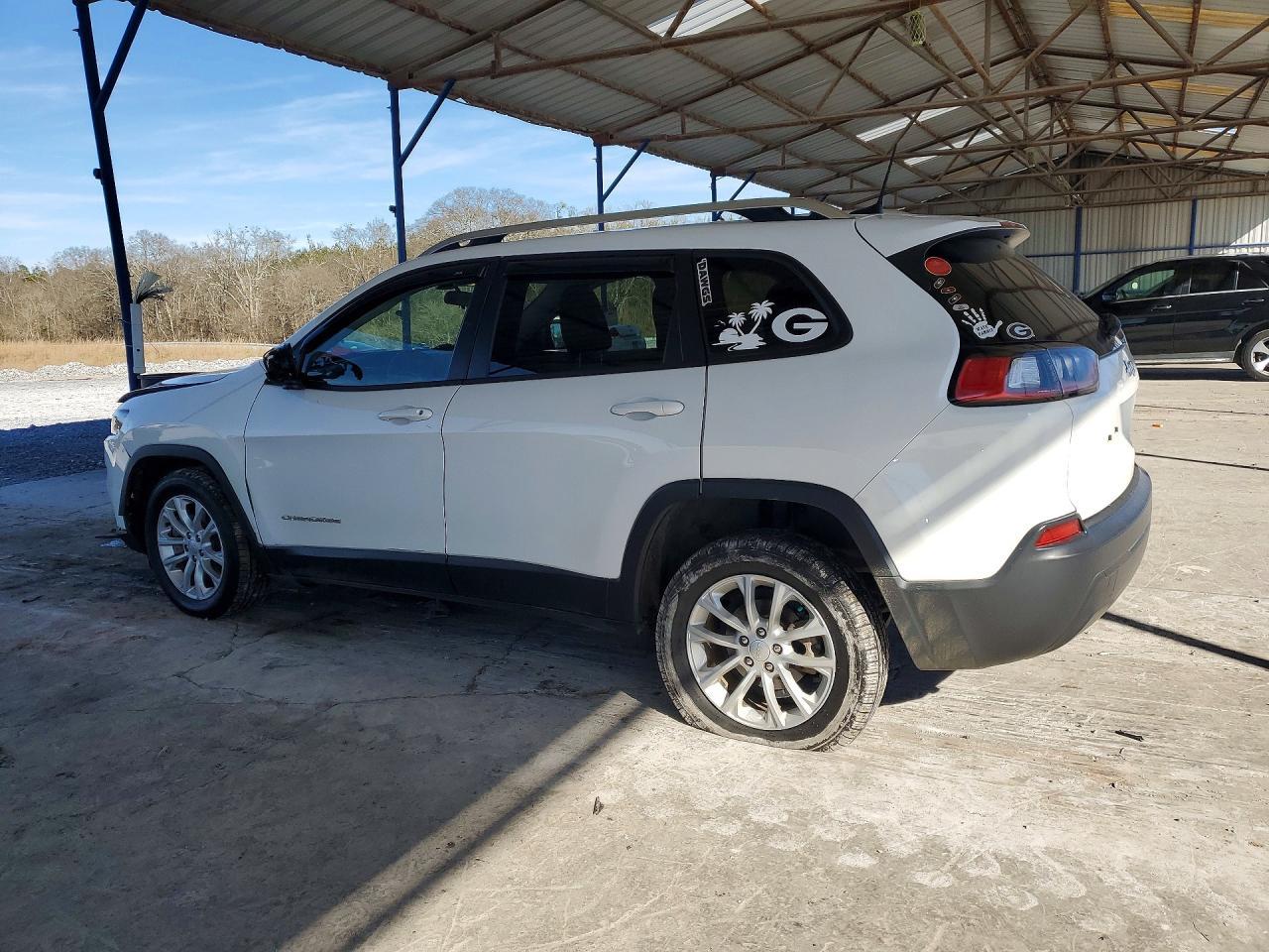 2020 Jeep Cherokee Latitude - zdjęcie 2