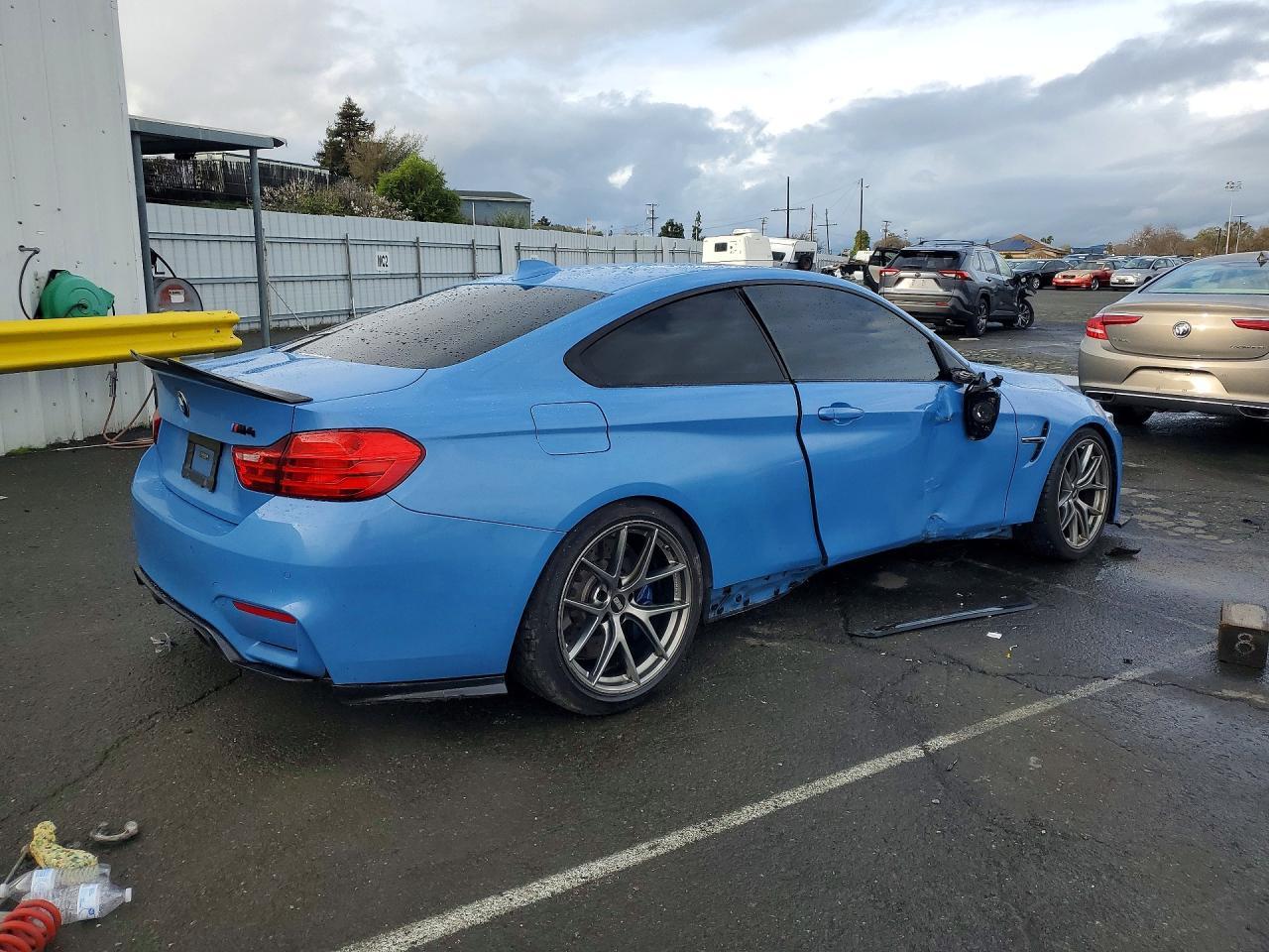 2015 BMW M4 - zdjęcie 3