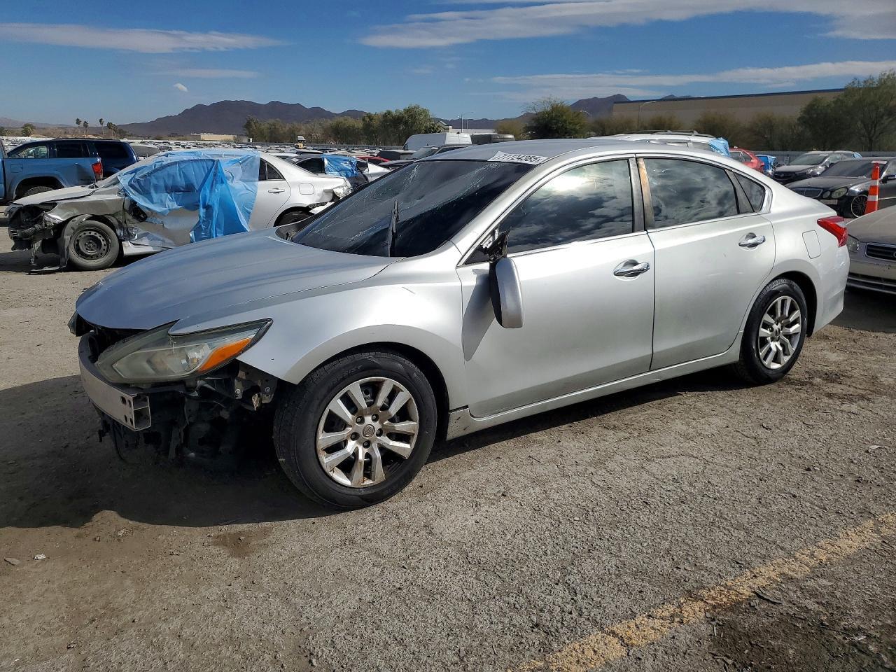 2017 Nissan Altima 2.5 S - zdjęcie główne