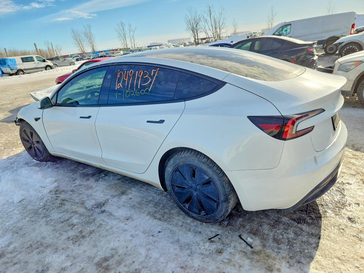 2024 Tesla Model 3 - zdjęcie 2