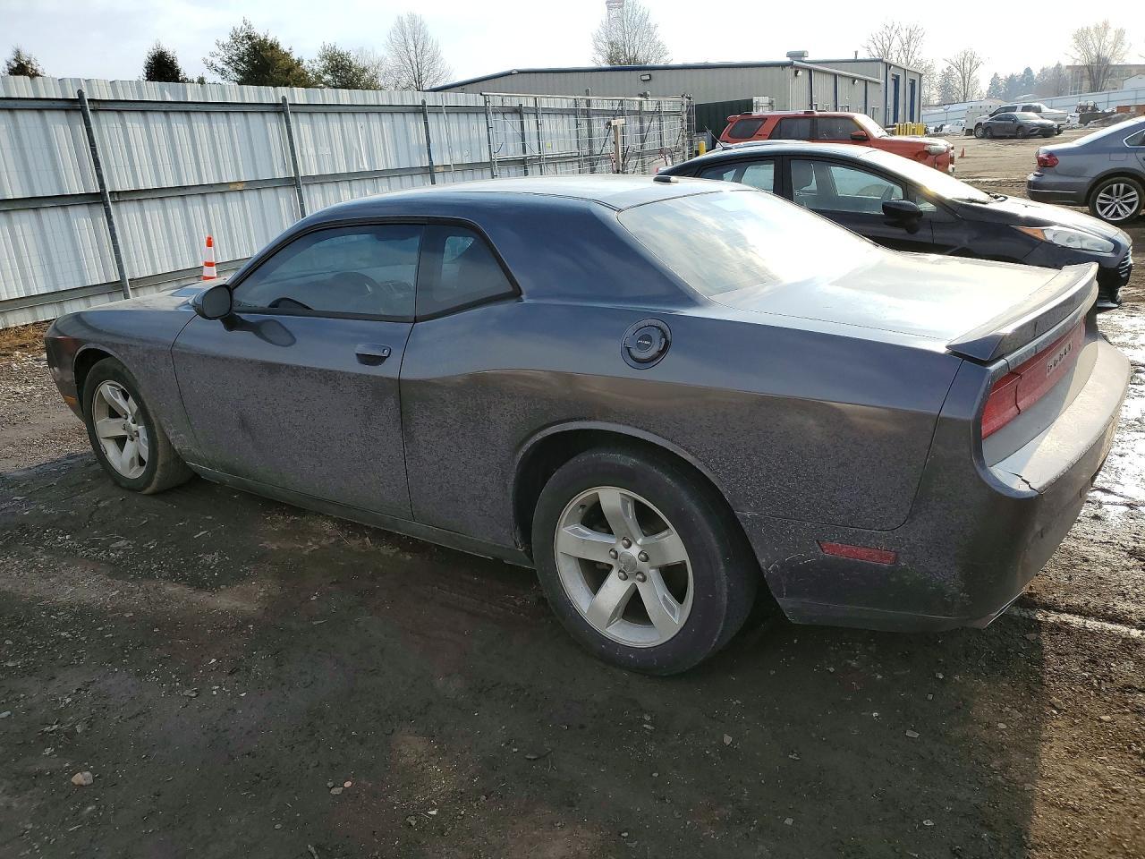 2013 Dodge Challenger R/T - zdjęcie 2