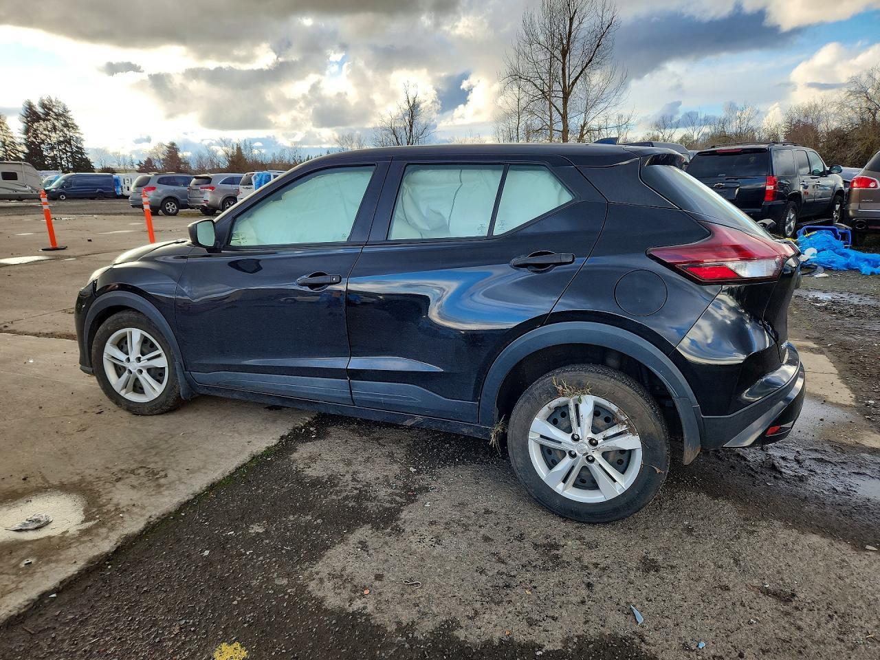 2021 Nissan Kicks S - zdjęcie 2