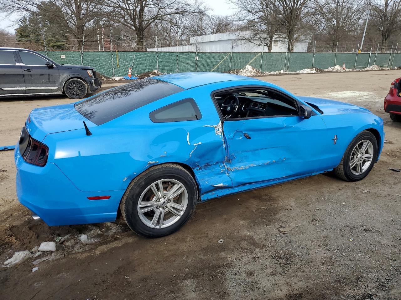 2013 Ford Mustang - zdjęcie 3