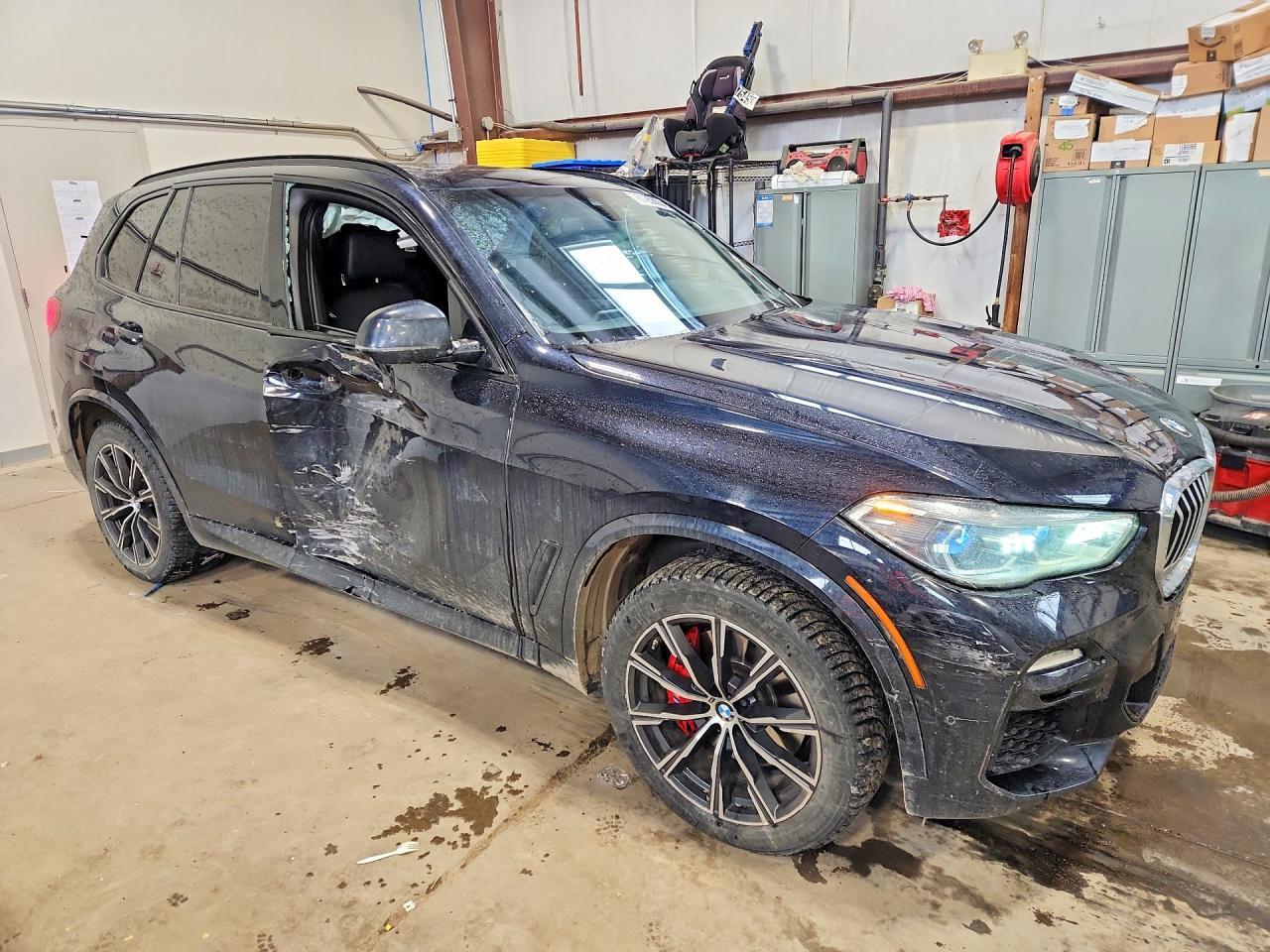 2021 BMW X5 xDrive40I - zdjęcie 4