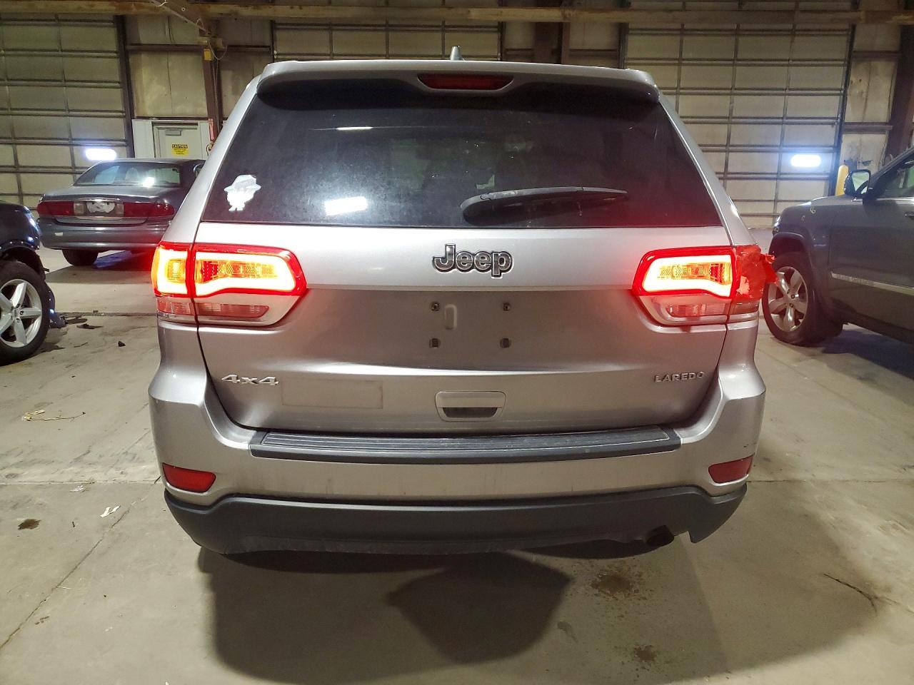 2015 Jeep Grand Cherokee Laredo - zdjęcie 6