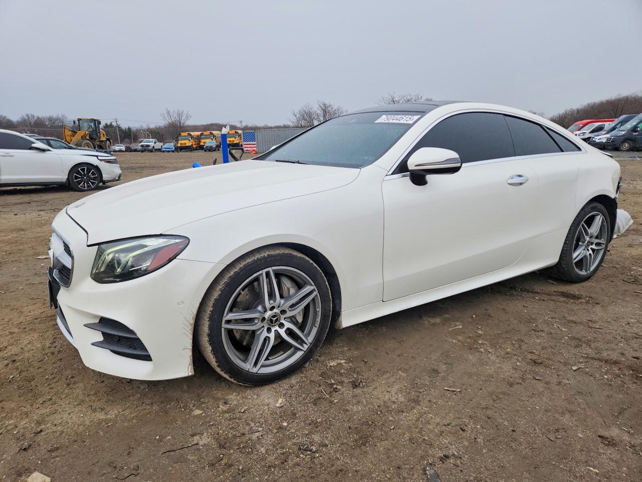 2018 Mercedes-Benz E 400 4Matic - zdjęcie główne