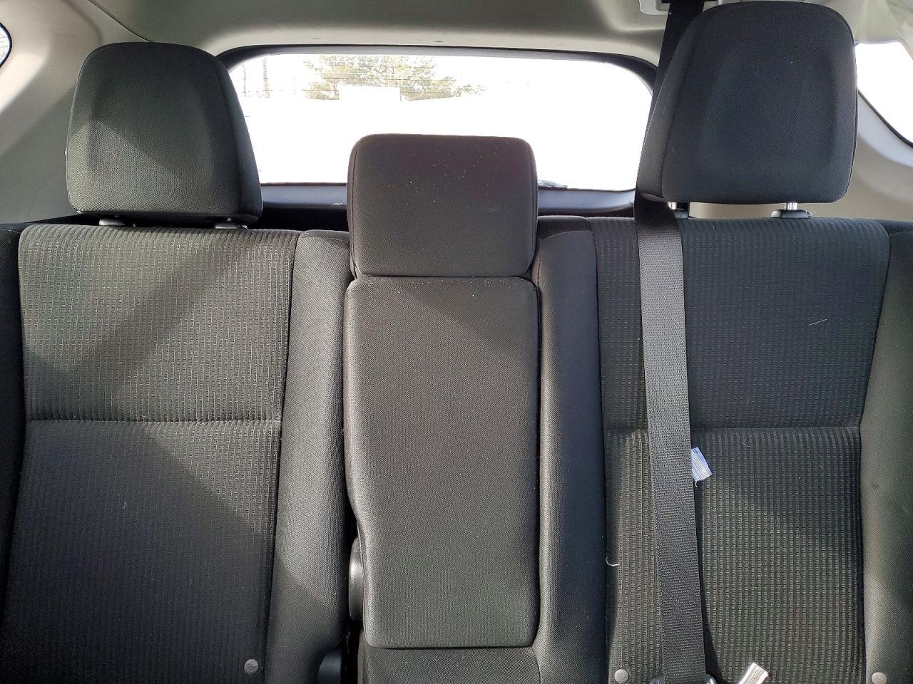 2018 Toyota Rav4 Le - zdjęcie 10