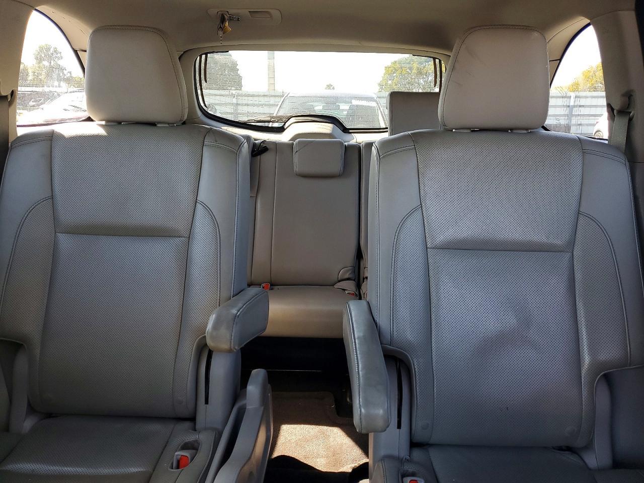 2016 Toyota Highlander Limited - zdjęcie 10