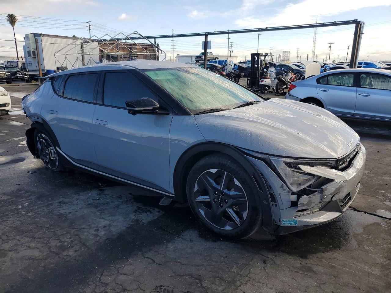 2025 Kia Ev6 Light Long Range - zdjęcie 4