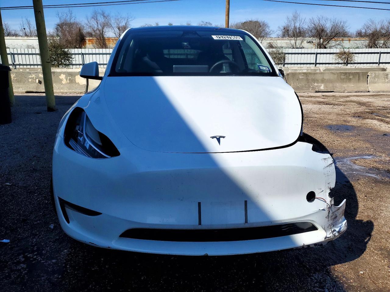 2023 Tesla Model Y - zdjęcie 5