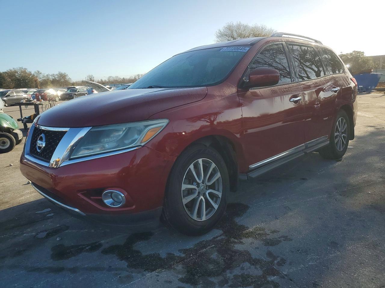 2015 Nissan Pathfinder S - zdjęcie główne