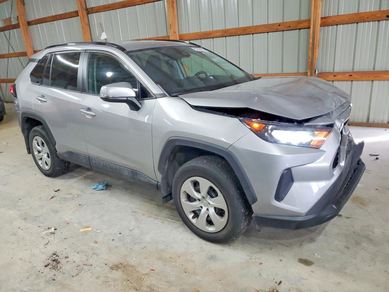 2021 Toyota Rav4 Le - zdjęcie 4