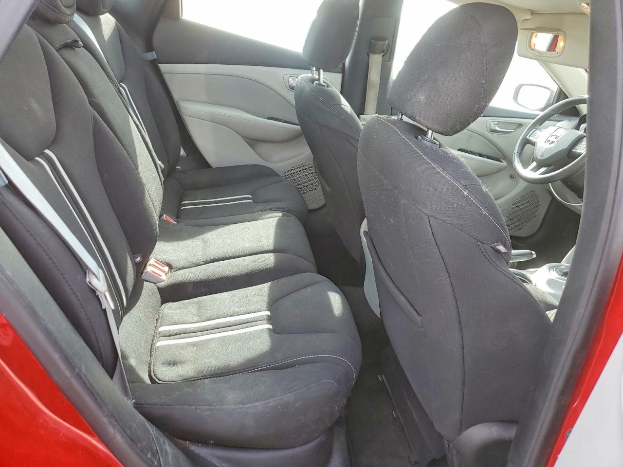 2013 Dodge Dart Sxt - zdjęcie 10