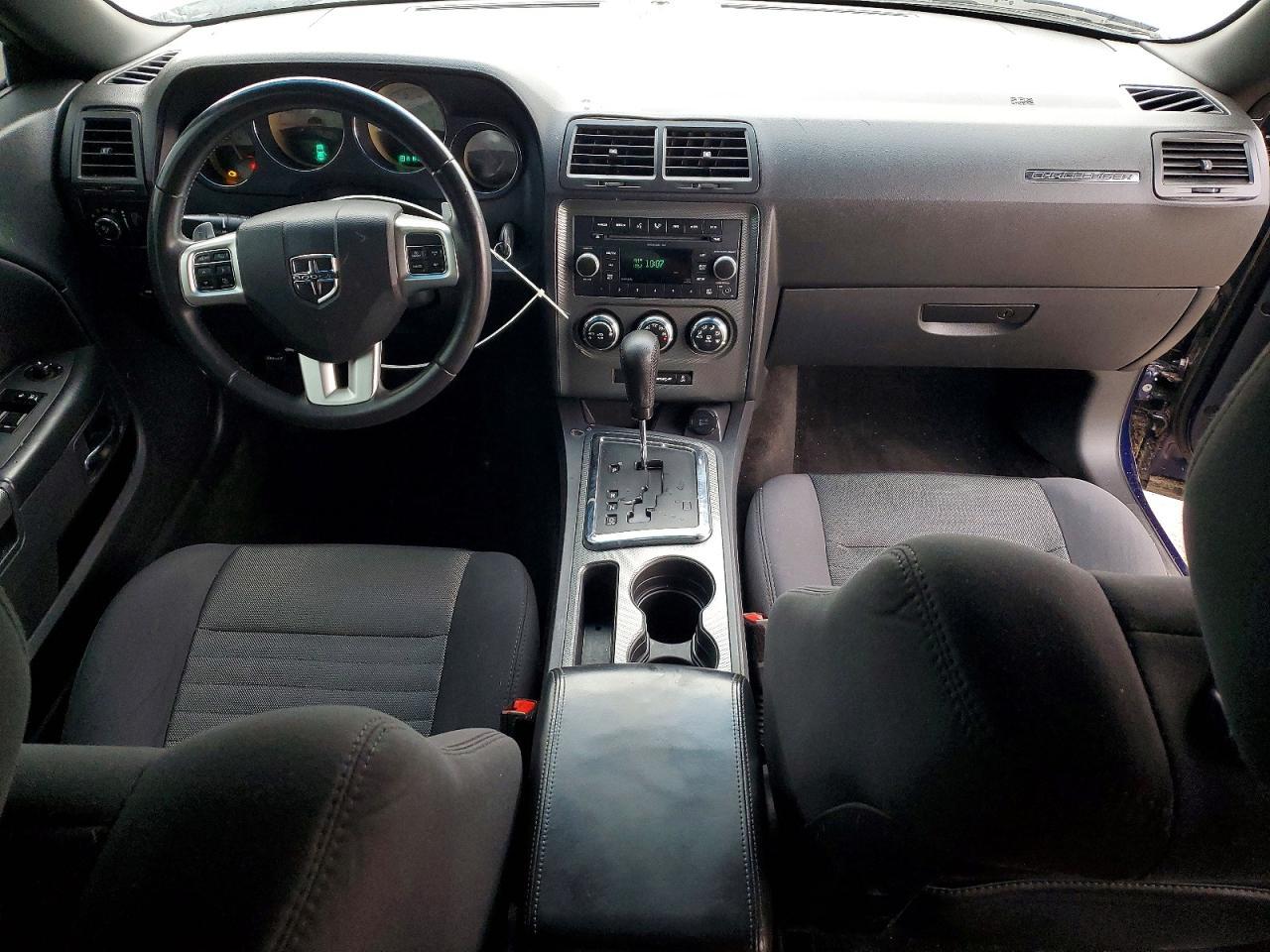 2014 Dodge Challenger R/T - zdjęcie 8