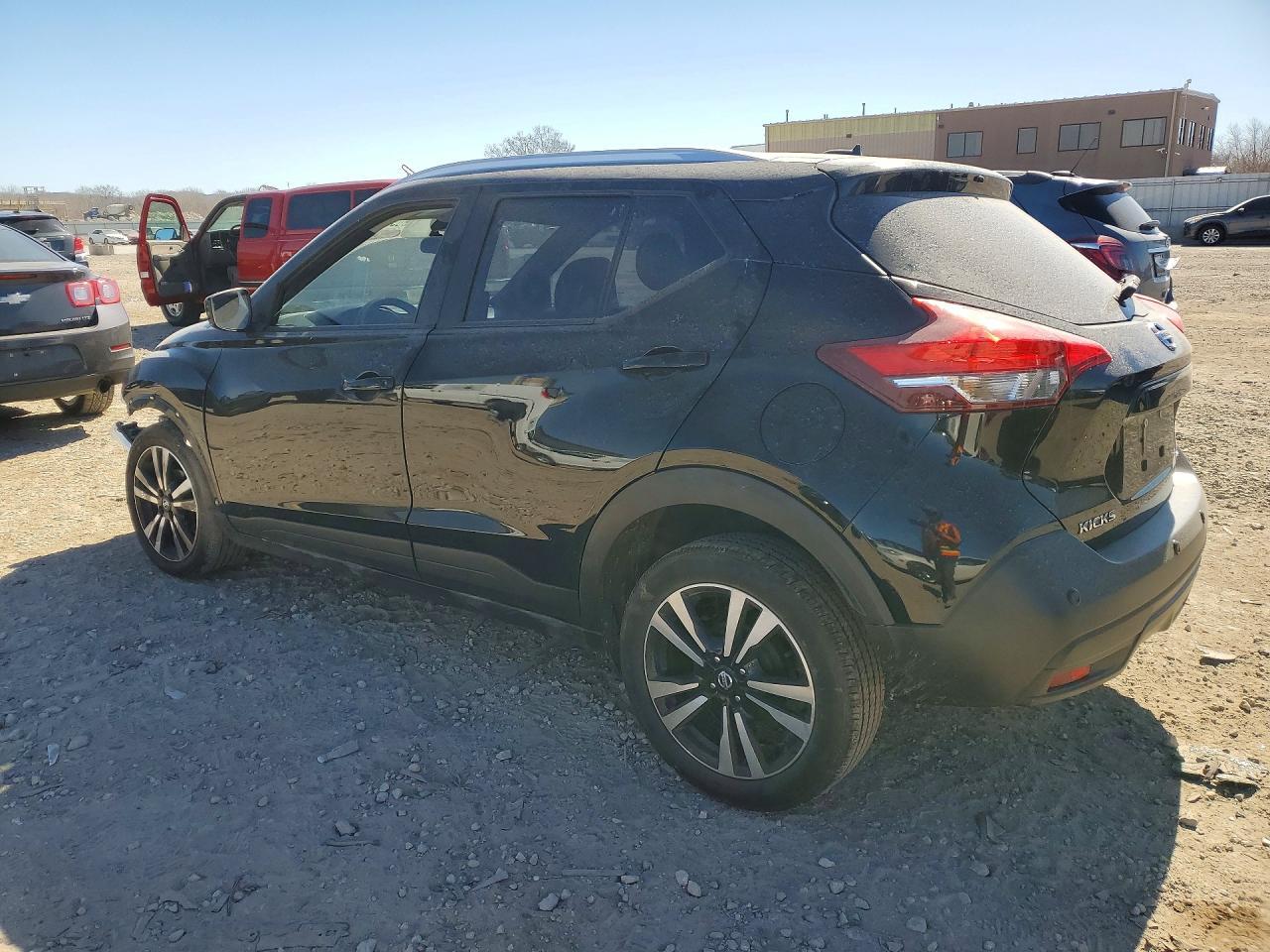 2020 Nissan Kicks Sv - zdjęcie 2