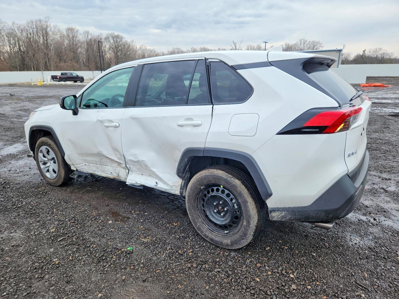 2025 Toyota Rav4 Le - zdjęcie 2