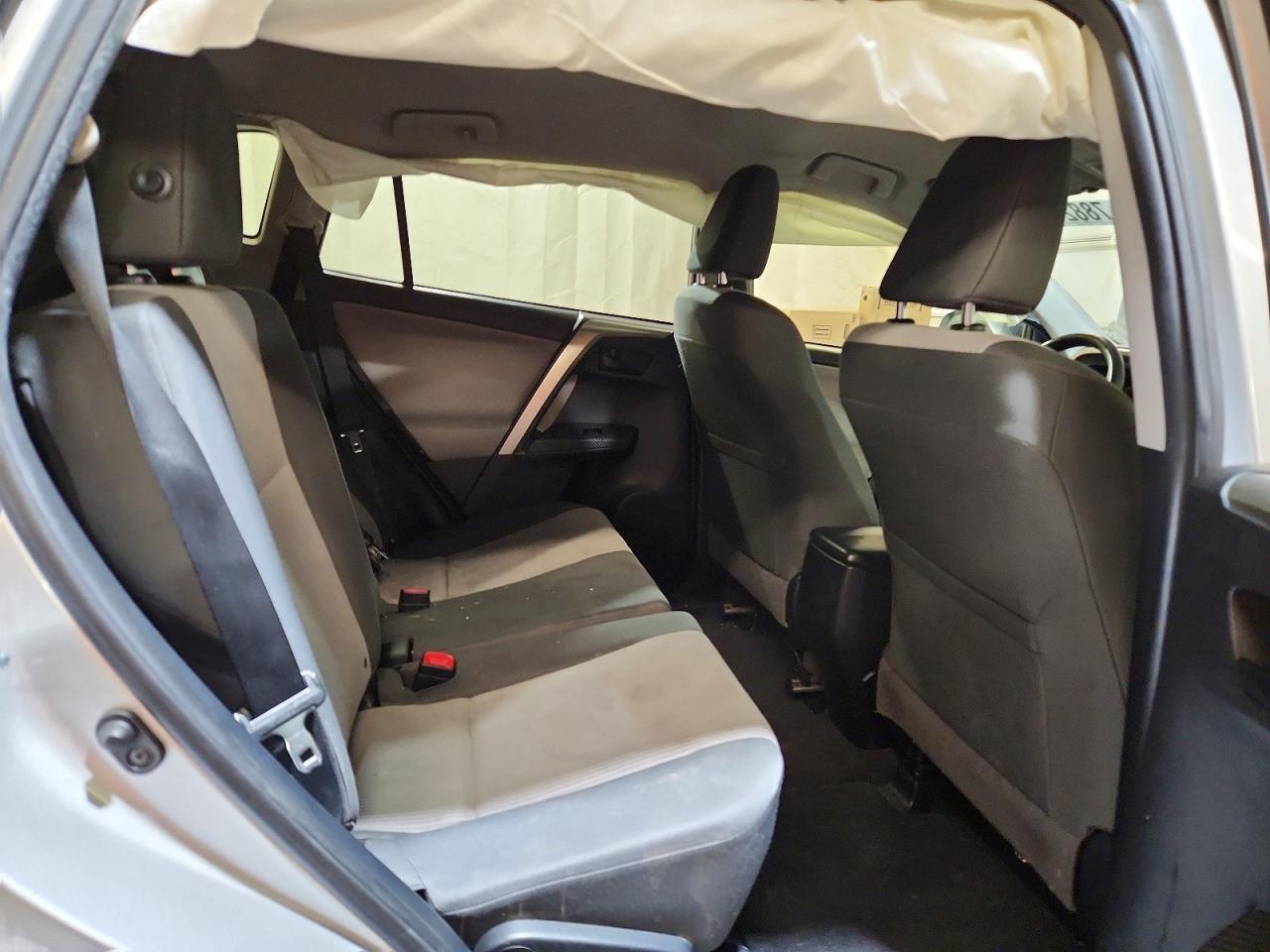 2015 Toyota Rav4 Le - zdjęcie 11