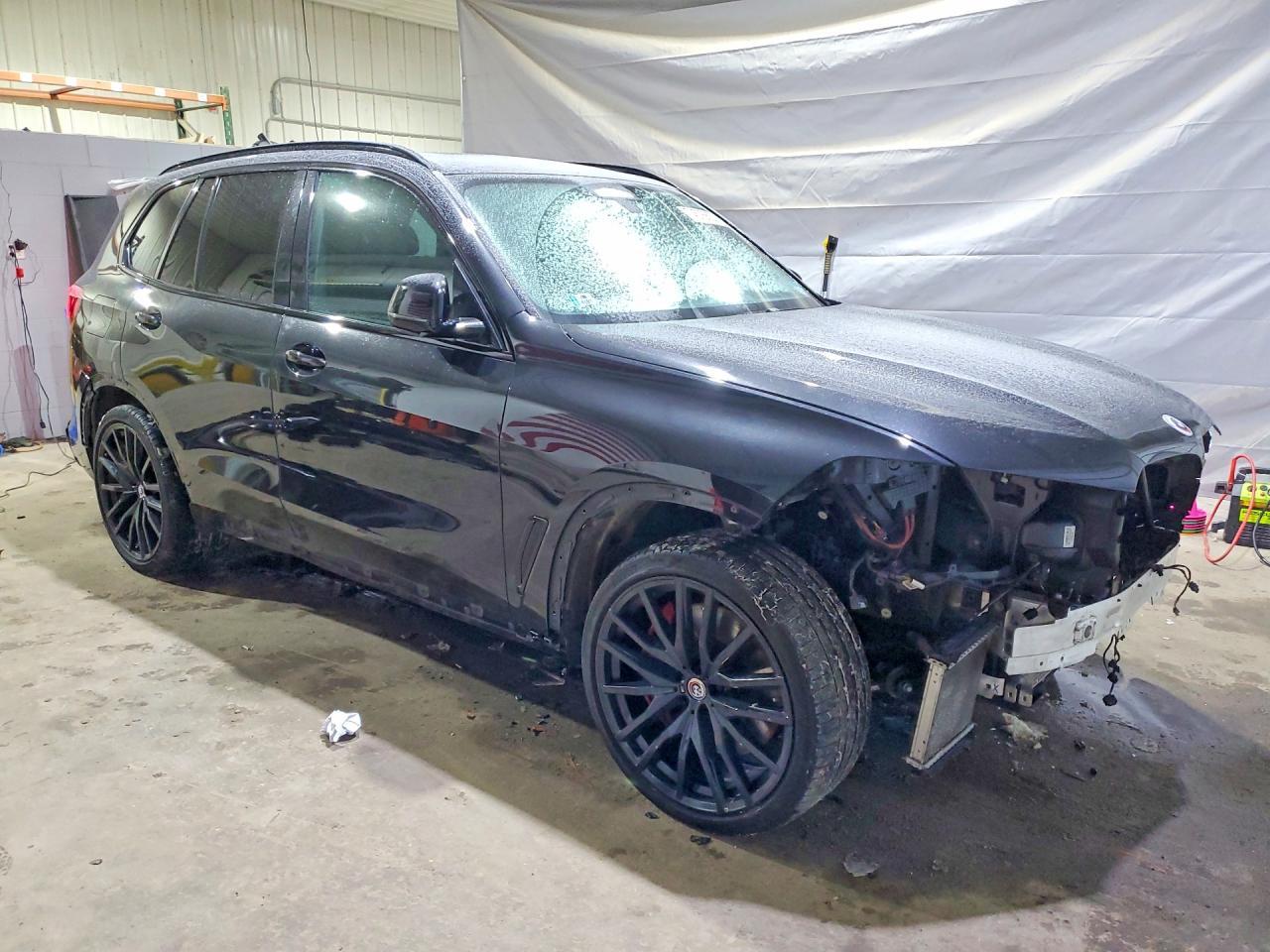 2022 BMW X5 M50I - zdjęcie 4