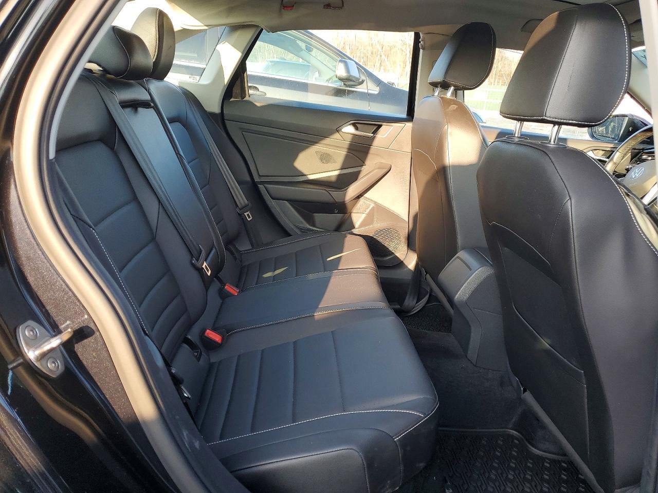 2022 Volkswagen Jetta Se - zdjęcie 10