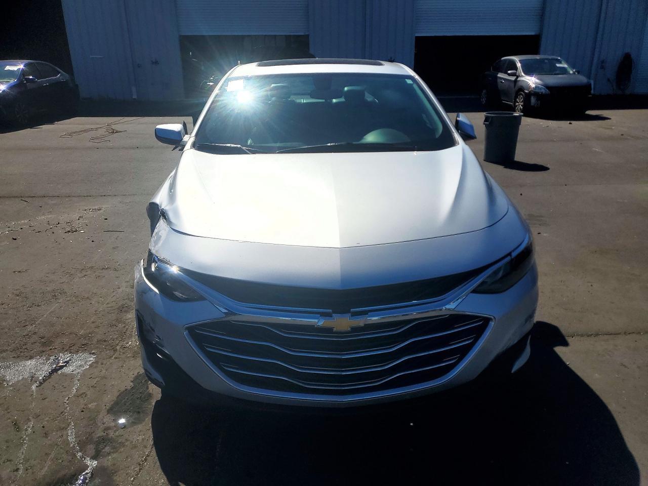 2020 Chevrolet Malibu Lt - zdjęcie 5