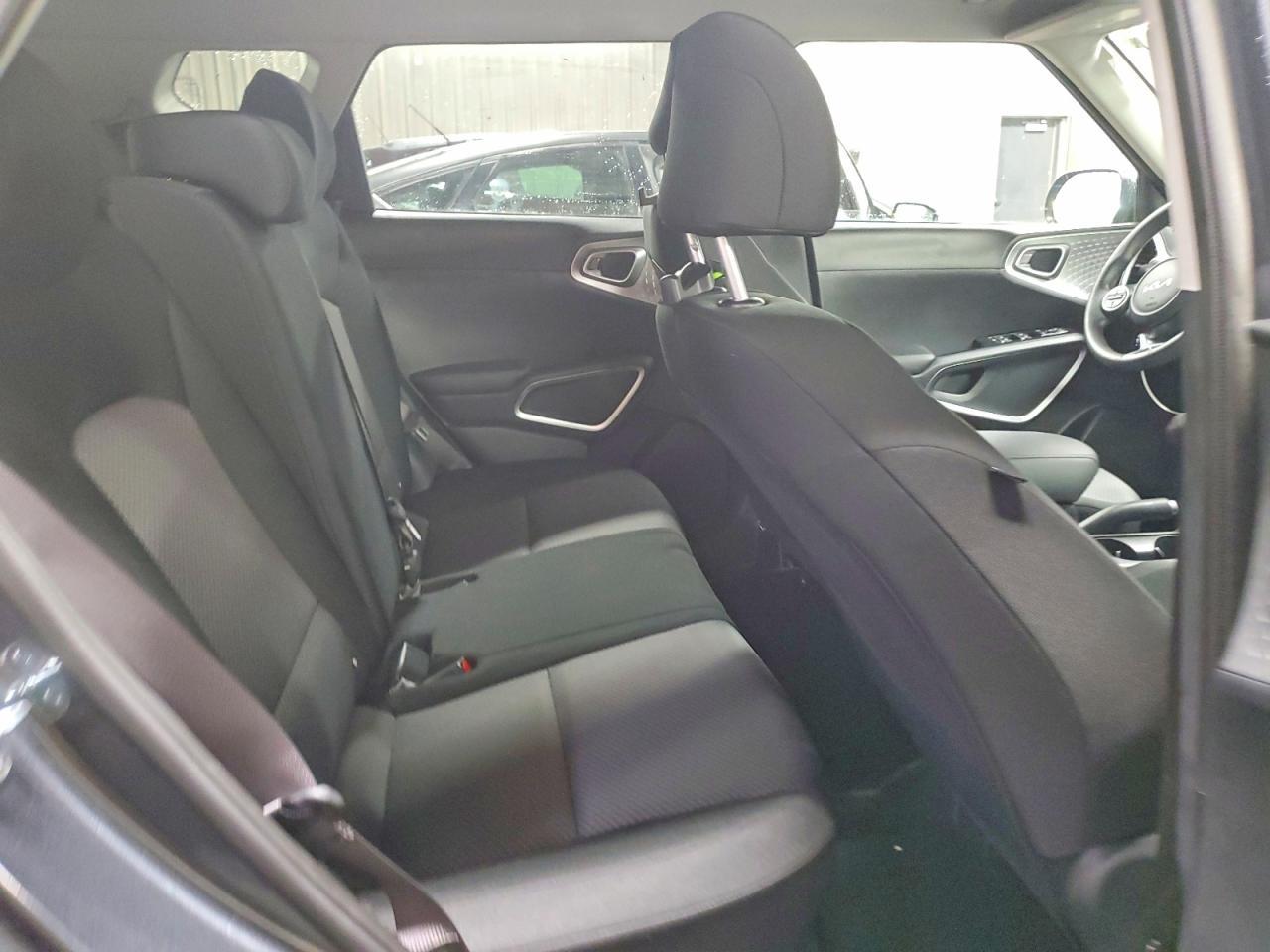 2025 Kia Soul Lx - zdjęcie 10