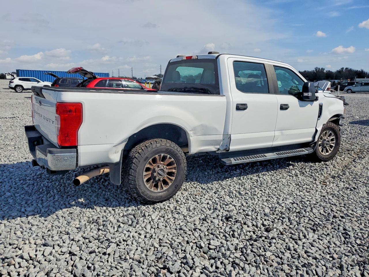2020 Ford F250 Super Duty - zdjęcie 3