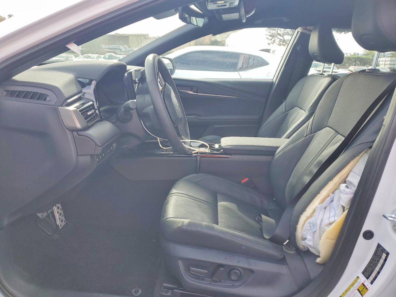 2025 Toyota Camry Xse - zdjęcie 7