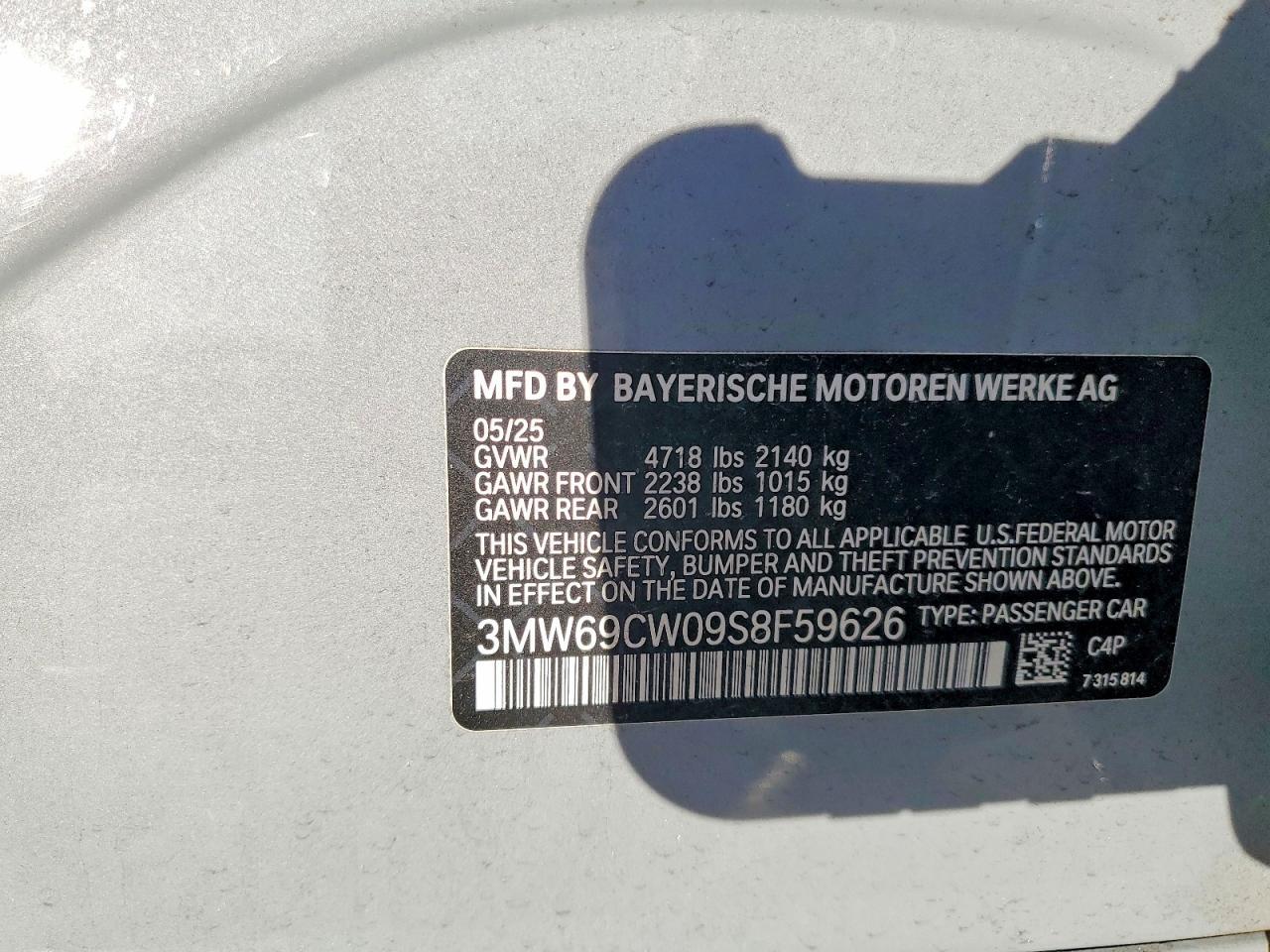 2025 BMW 330I - zdjęcie 12