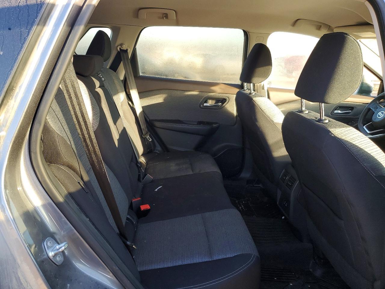 2021 Nissan Rogue Sv - zdjęcie 11