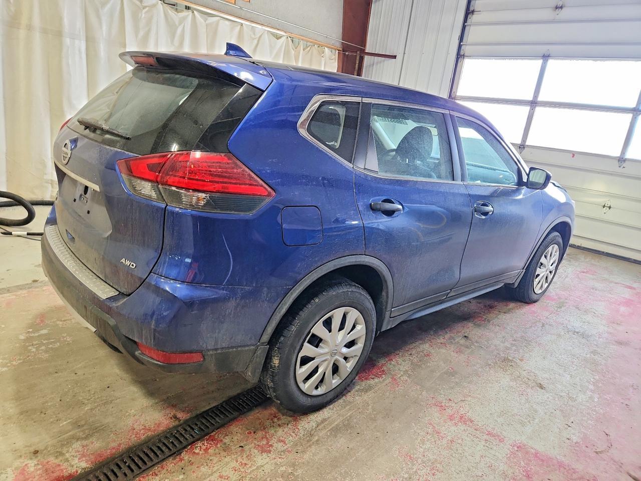 2017 Nissan Rogue S - zdjęcie 3