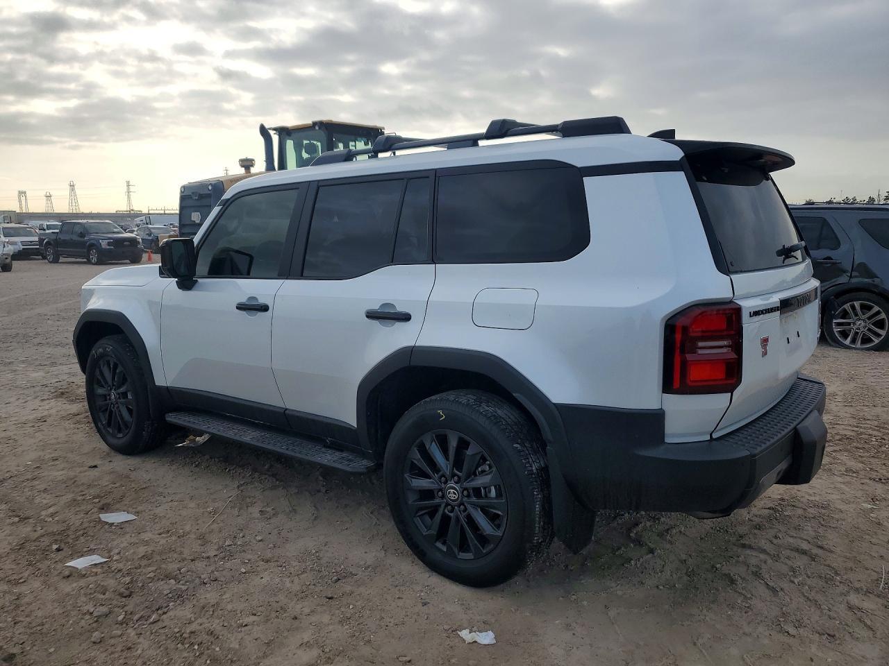 2025 Toyota Land Cruiser Base - zdjęcie 2