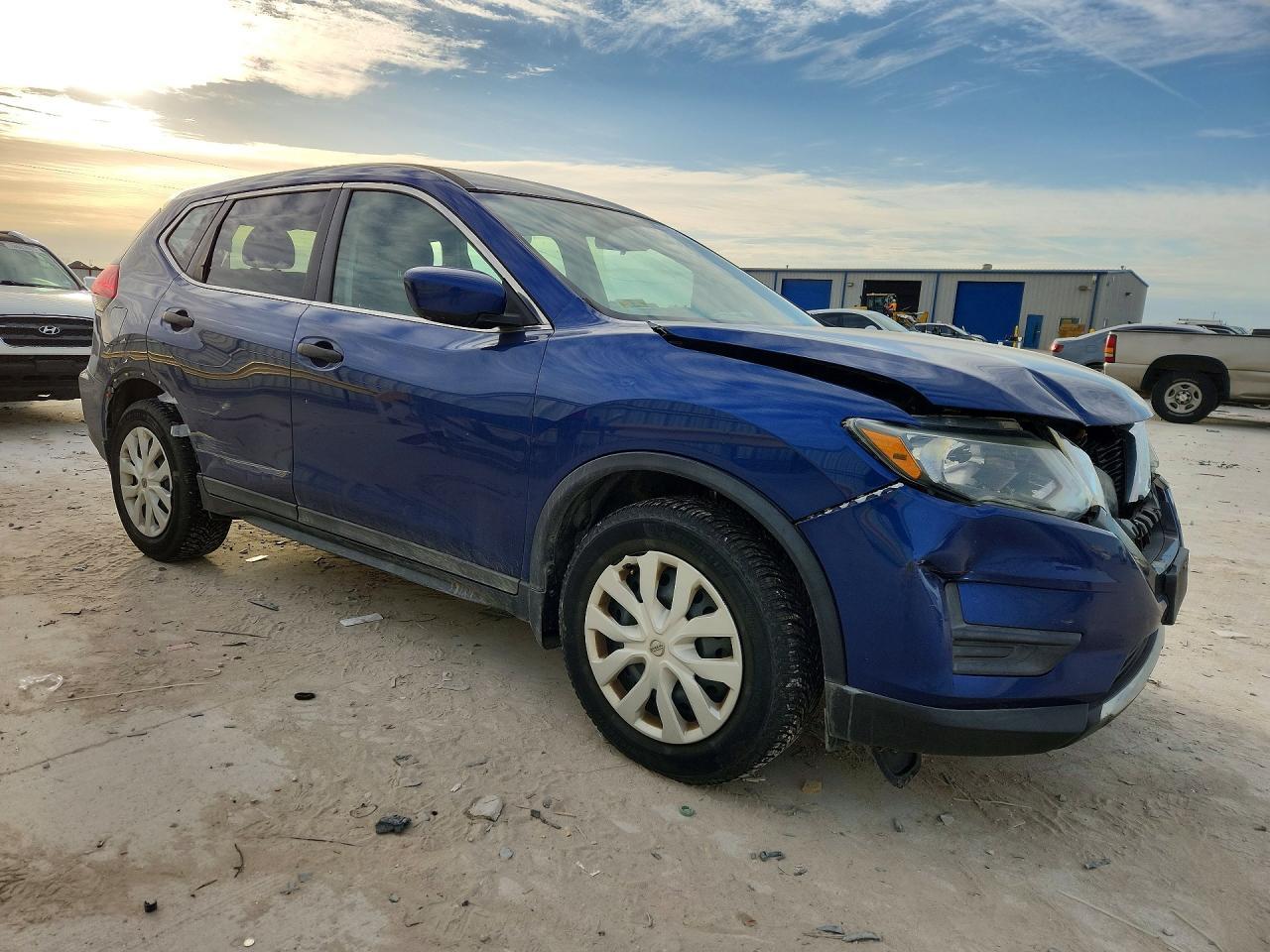 2017 Nissan Rogue S - zdjęcie 4