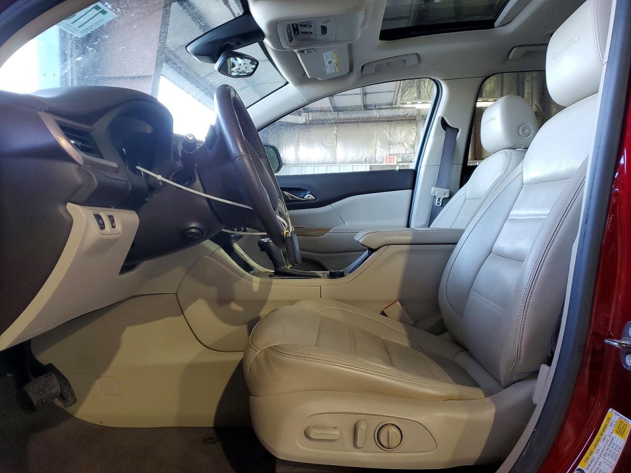 2017 GMC Acadia Denali - zdjęcie 7