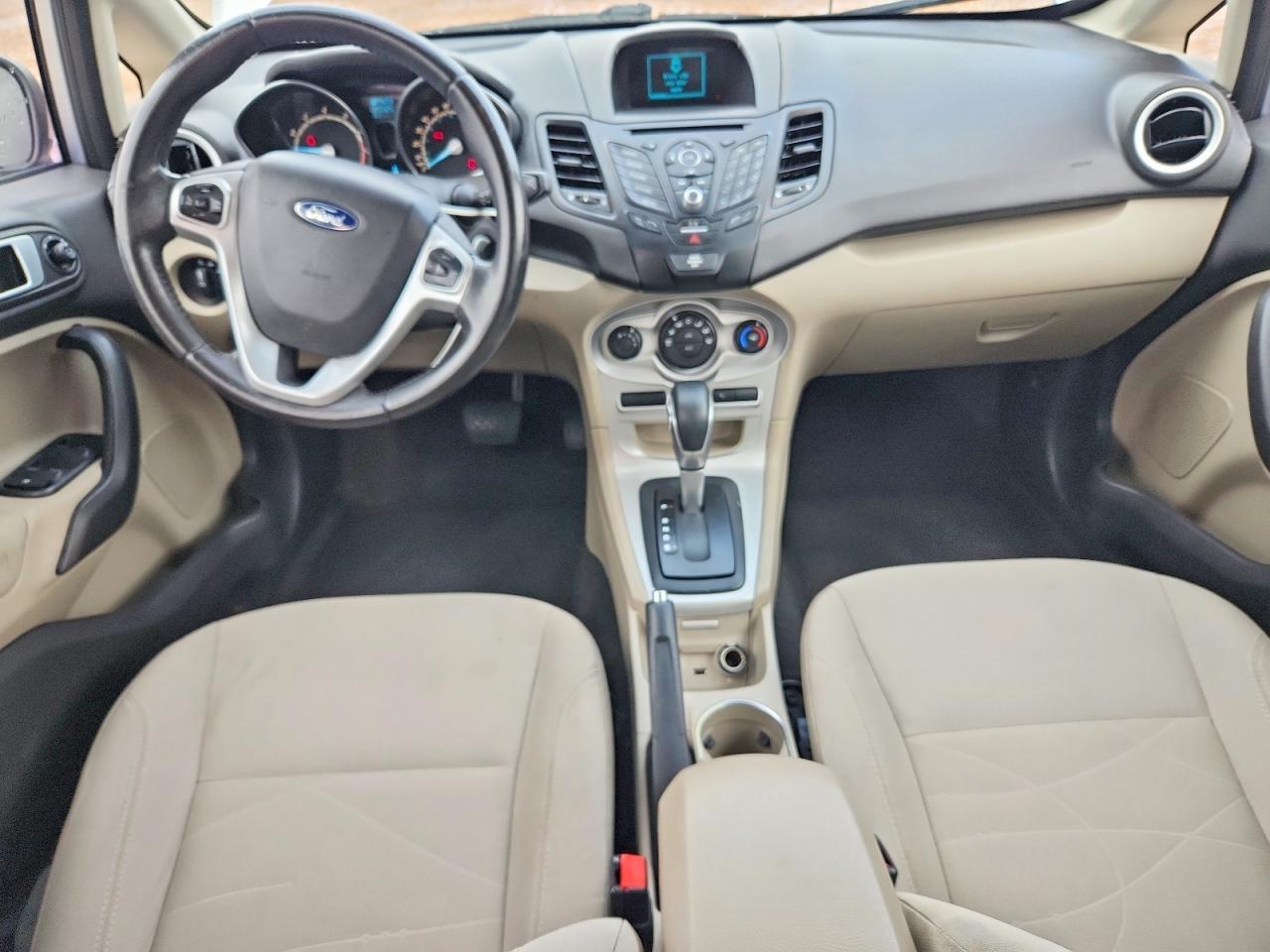 2016 Ford Fiesta Se - zdjęcie 8