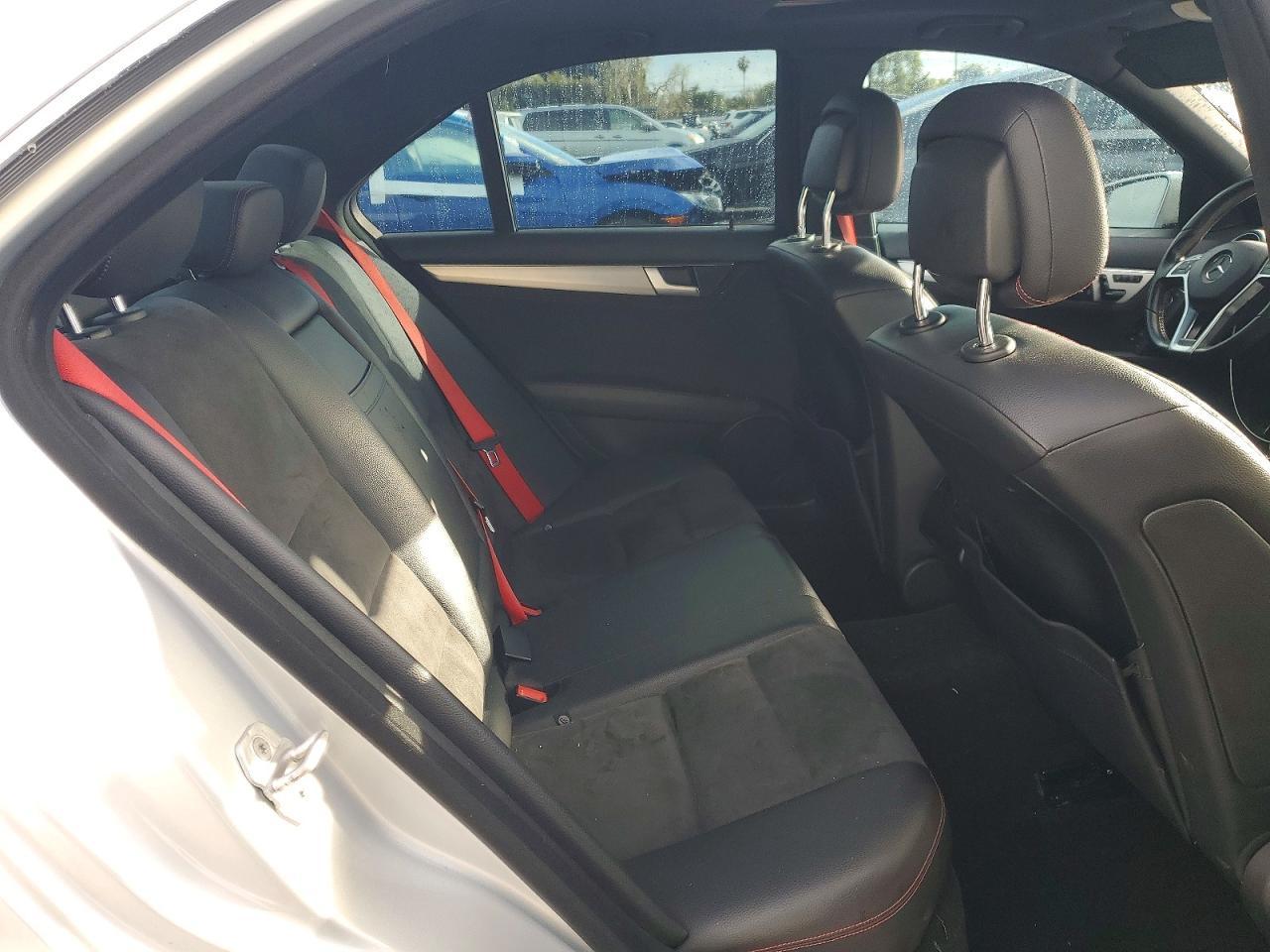 2014 Mercedes-Benz C 250 - zdjęcie 10