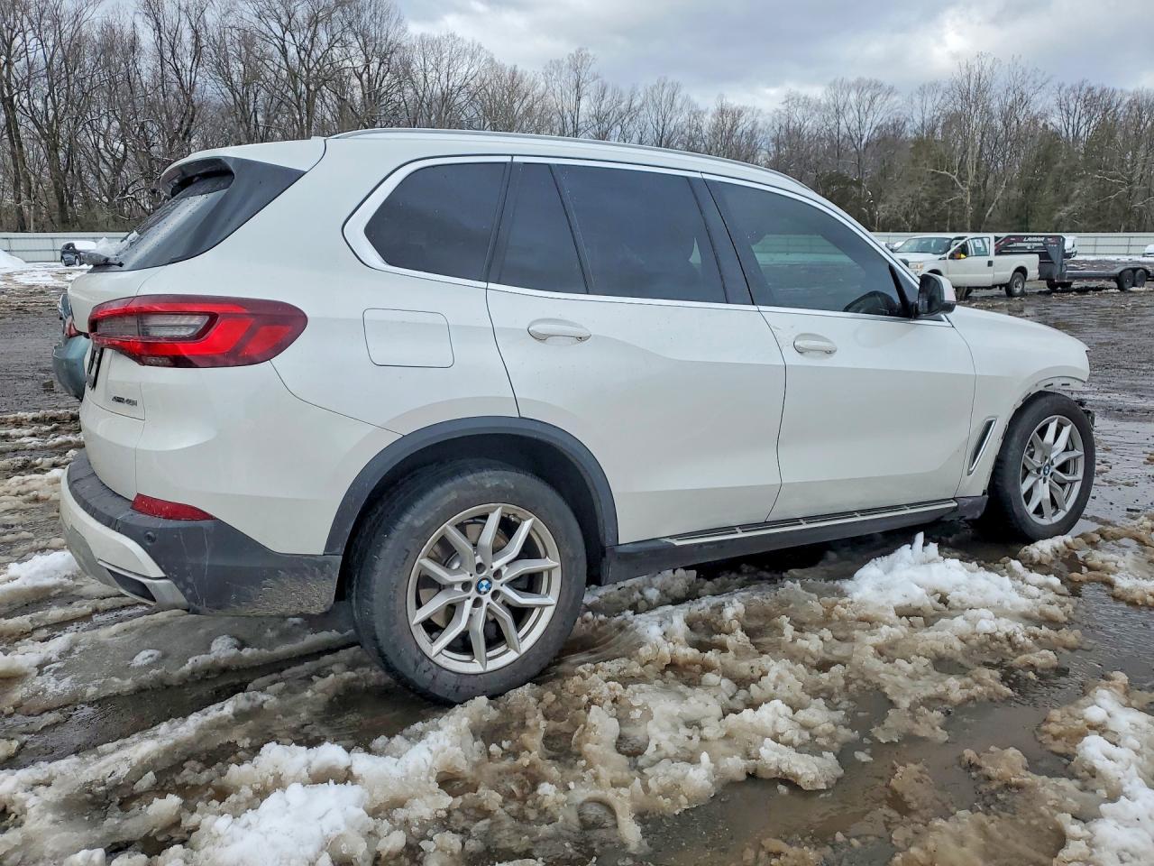 2021 BMW X5 xDrive40I - zdjęcie 3