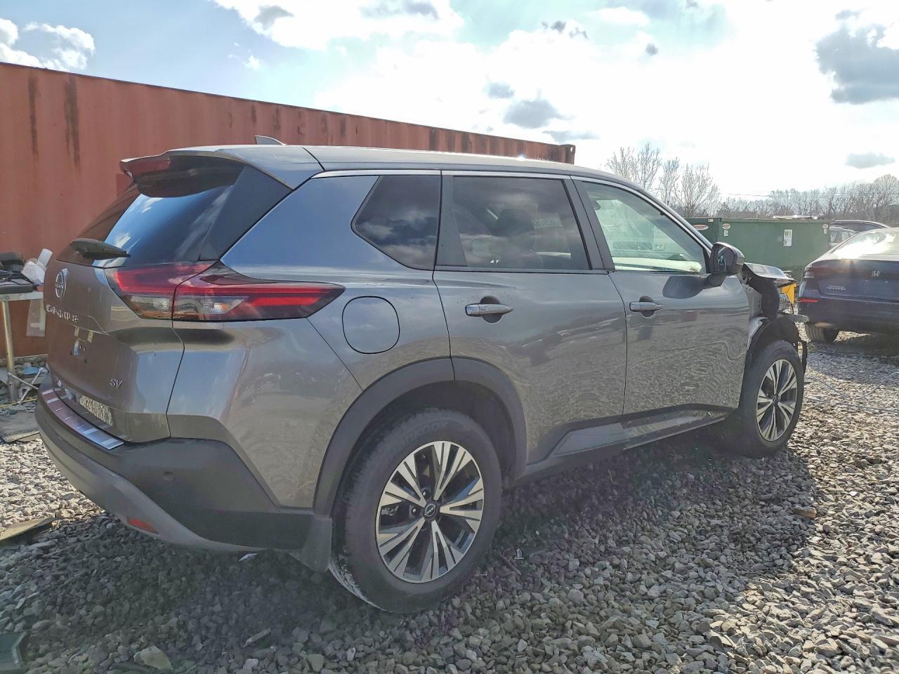 2023 Nissan Rogue Sv - zdjęcie 3