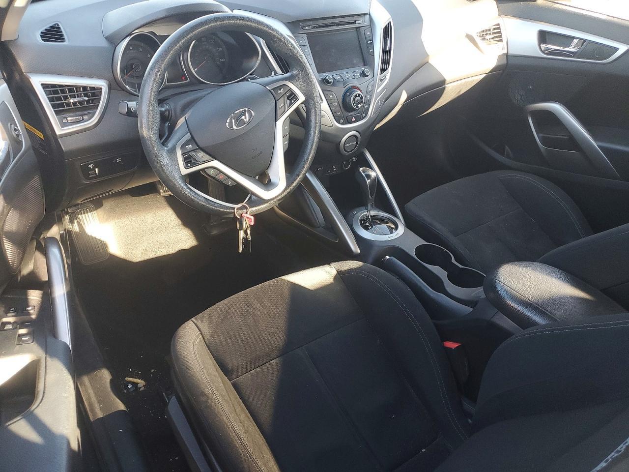 2016 Hyundai Veloster - zdjęcie 8