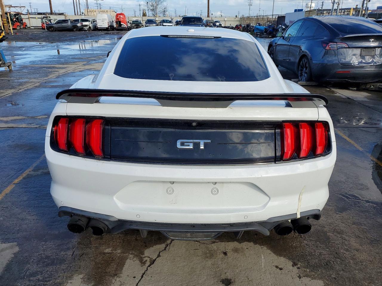 2019 Ford Mustang Gt - zdjęcie 6