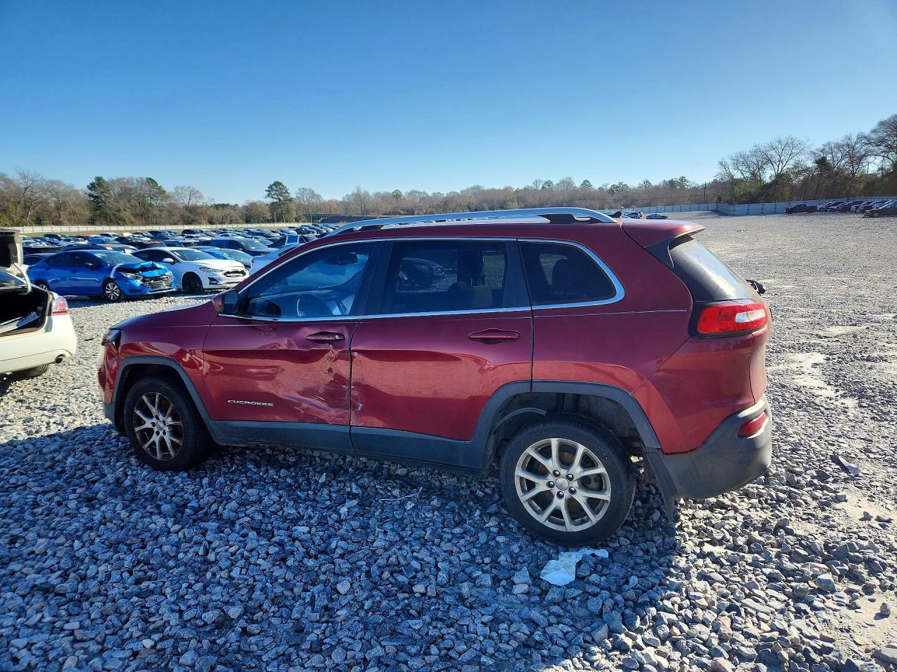 2015 Jeep Cherokee Latitude - zdjęcie 2