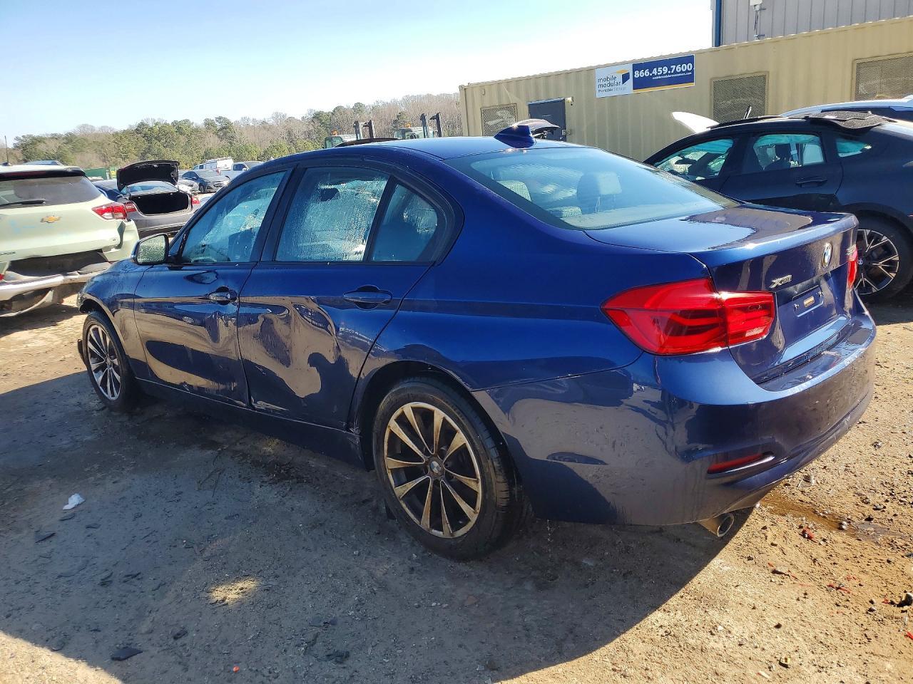2018 BMW 320 Xi - zdjęcie 2