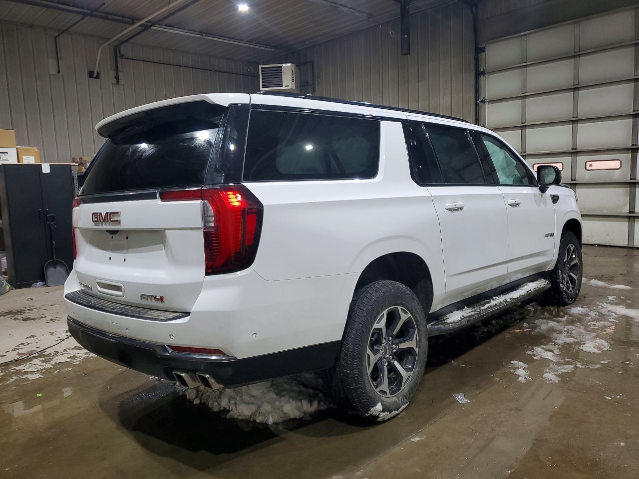2026 GMC Yukon Xl At4 - zdjęcie 3