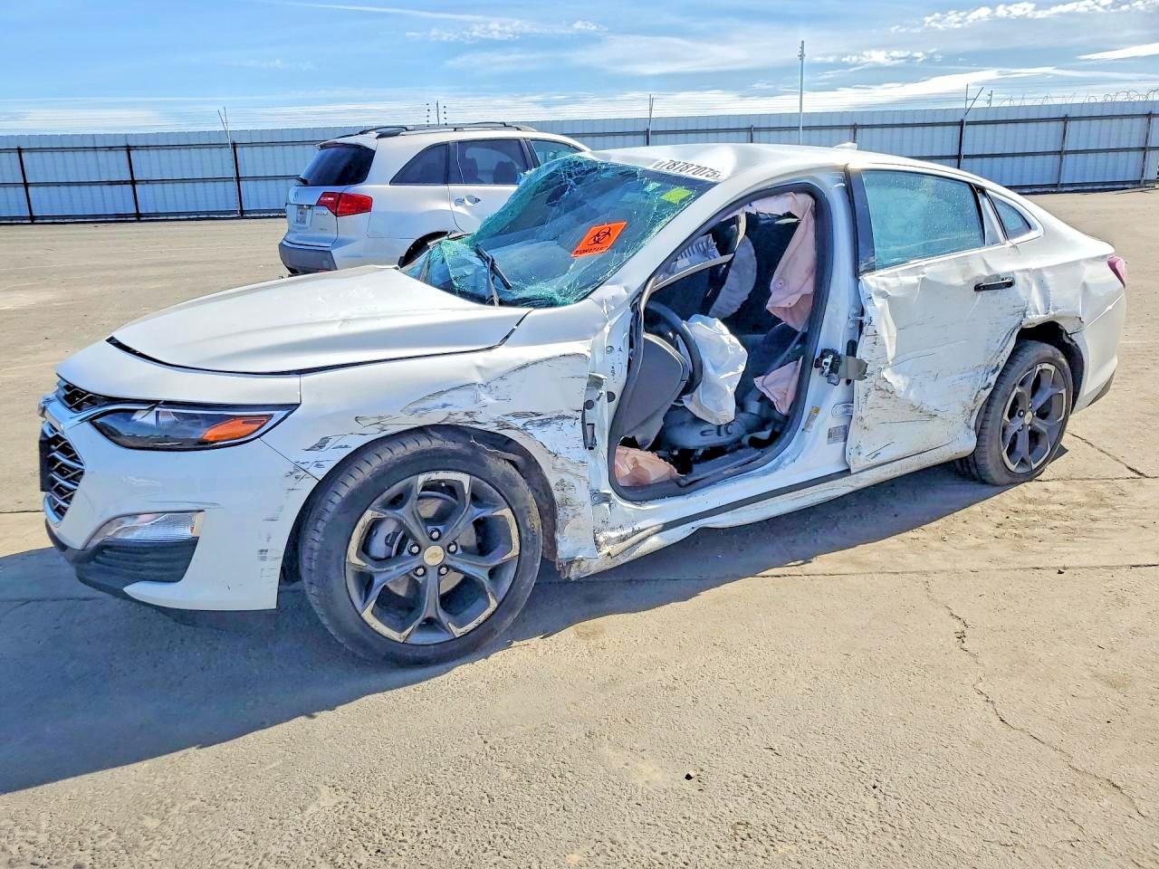 2022 Chevrolet Malibu Lt - zdjęcie główne