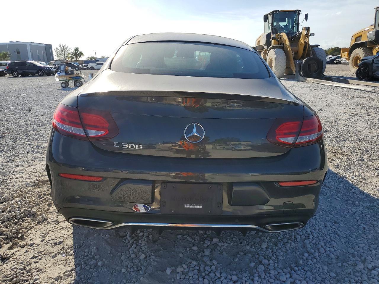 2020 Mercedes-Benz C 300 - zdjęcie 6