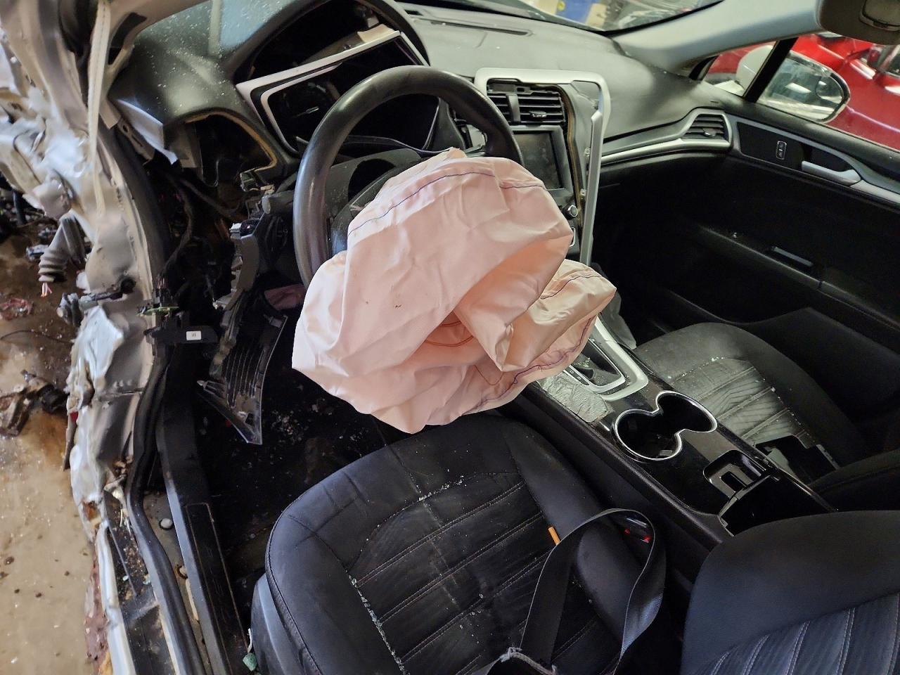 2016 Ford Fusion Se - zdjęcie 15