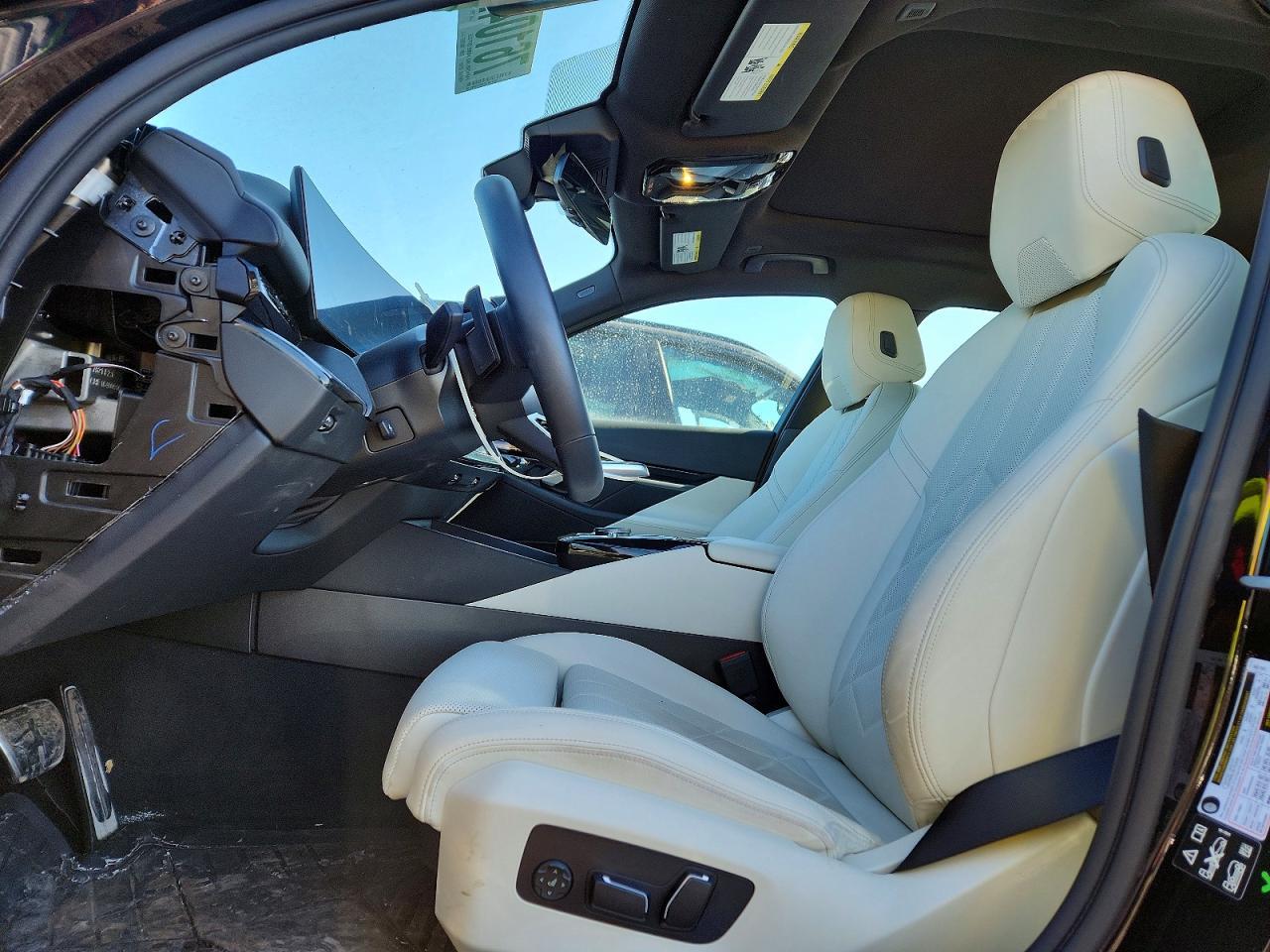 2025 BMW Seria 5 530i - zdjęcie 7