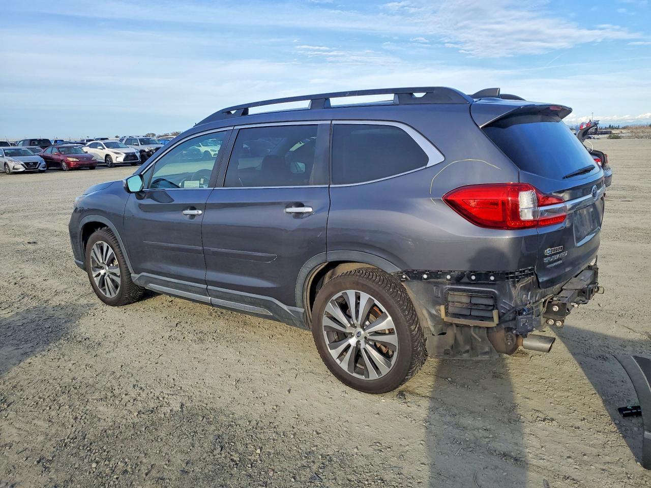 2022 Subaru Ascent Touring - zdjęcie 2