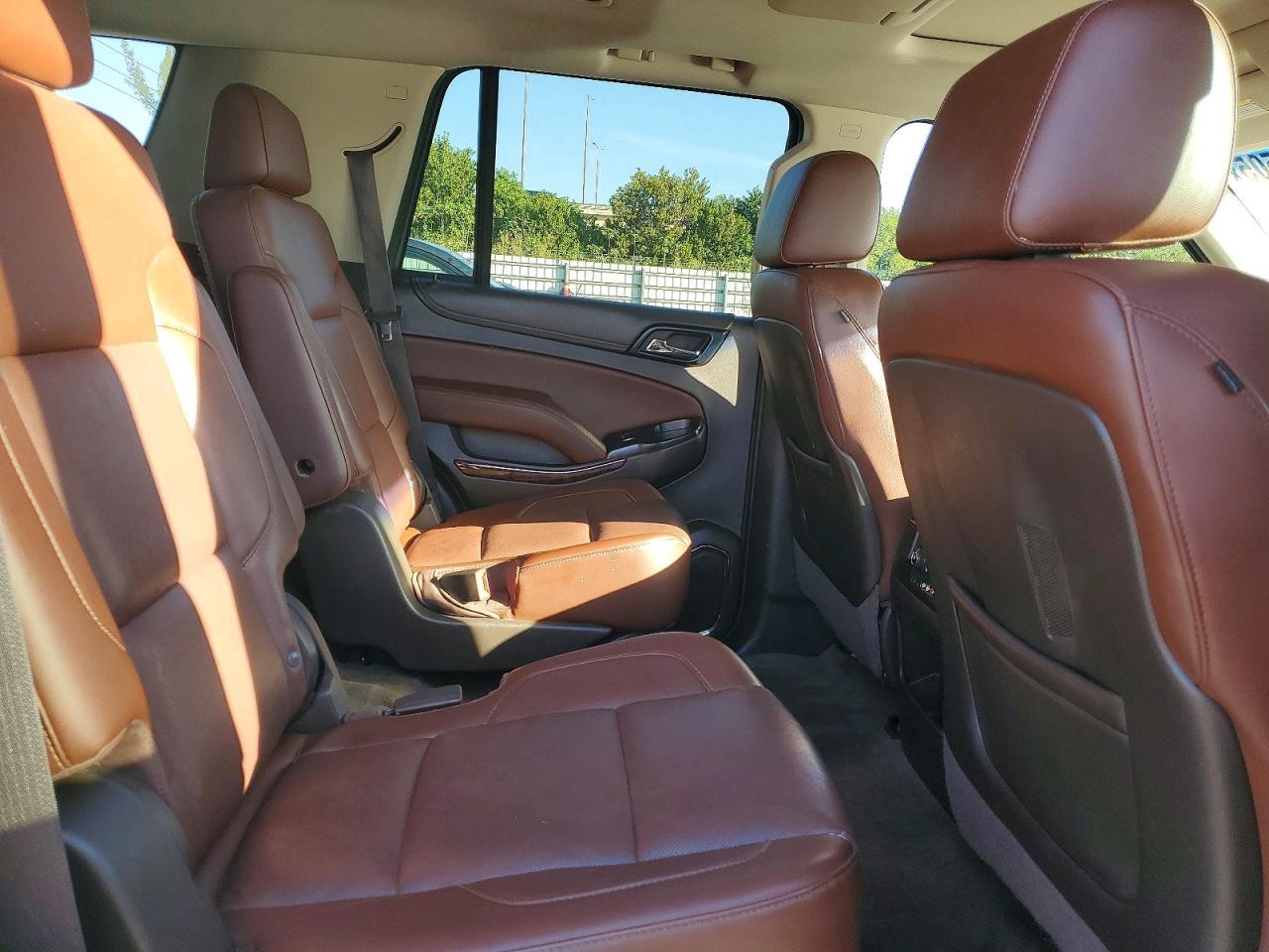 2015 Chevrolet Tahoe C1500 Ltz - zdjęcie 11